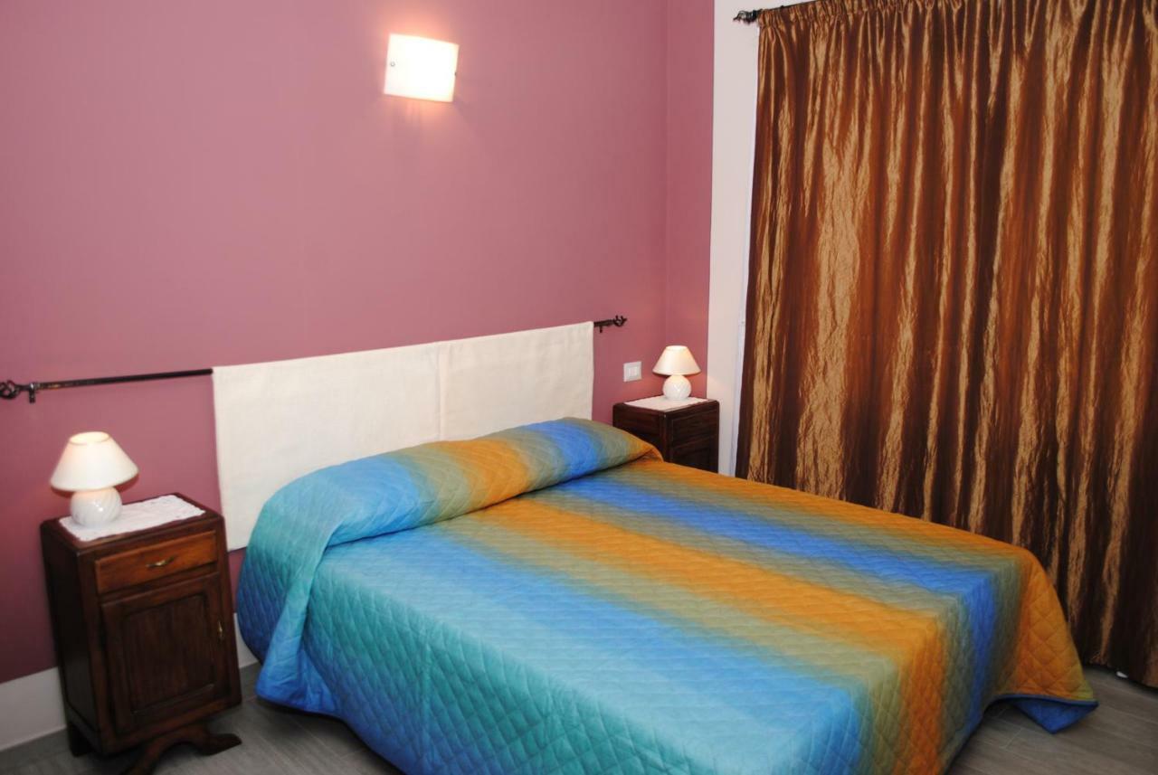 B&B Gioann โดรเนโร ภายนอก รูปภาพ